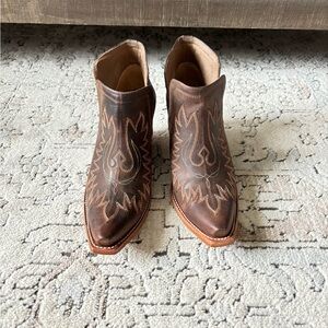 Ariat Dixon bootie